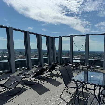 Hanza Tower 70m